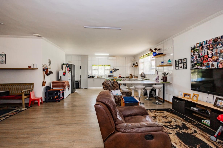 8 Bedroom Property for Sale in Joostenbergvlakte Western Cape